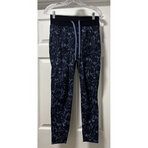 Athleta Trekkie North printed blue zipper pockets‎ jogger pants ladie size 0